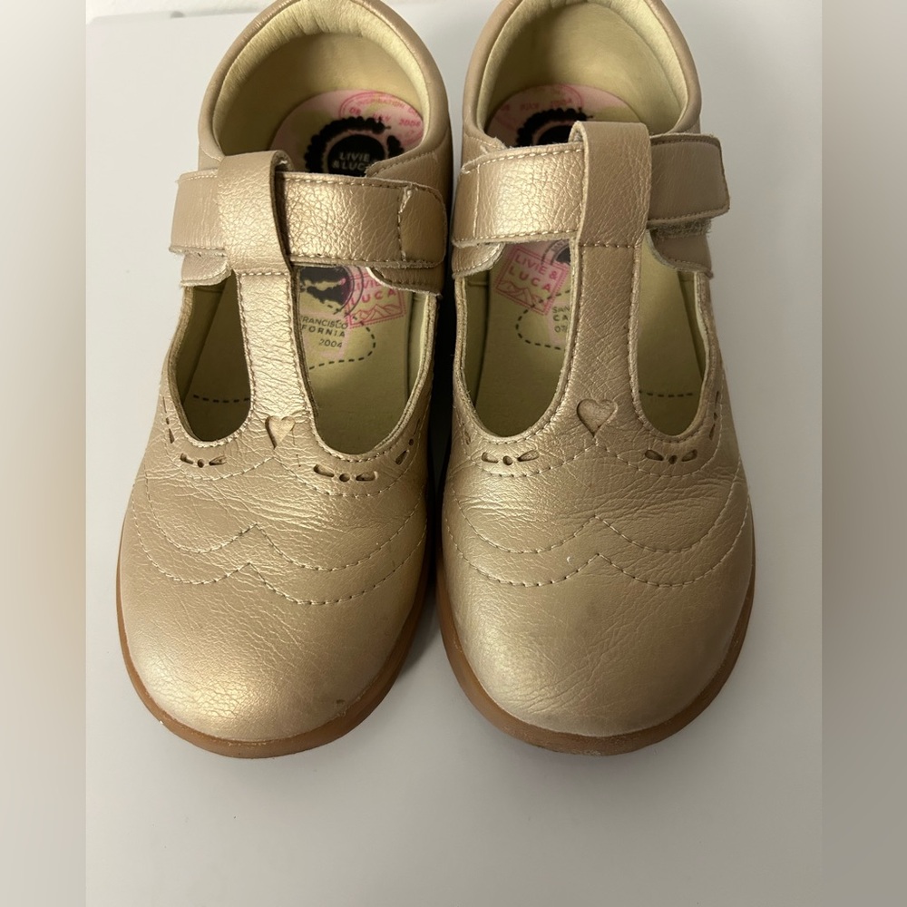 Girls Metallic Gold Dress Shoes with Heart Cutout